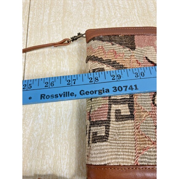 Artemis Design Co Sumak Kilim Wallet Purse Crossbody w/ Removable Shoulder Strap - Picture 10 of 15